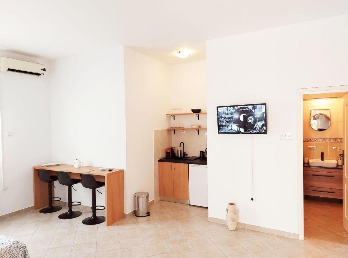Apartmani Radovic Бієла Екстер'єр фото