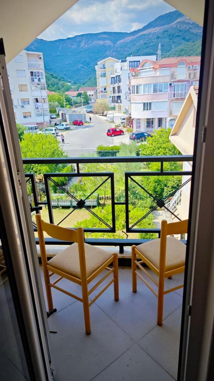 Apartmani Radovic Бієла Екстер'єр фото