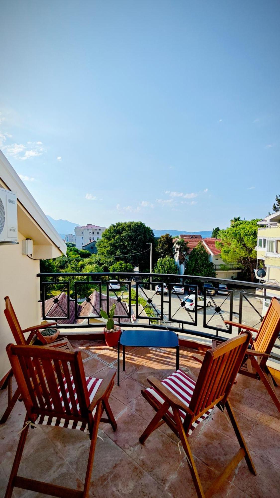 Apartmani Radovic Бієла Екстер'єр фото